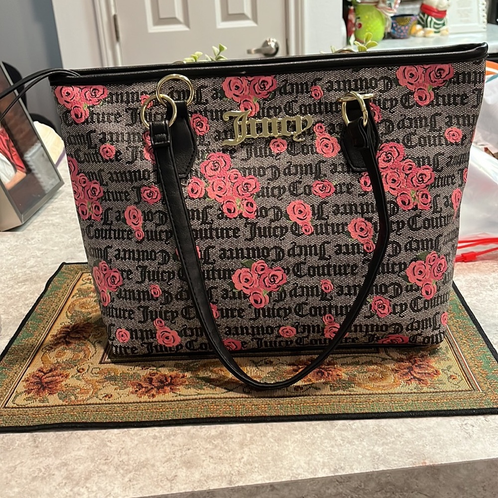 NWOT Juicy  Couture Pink Roses Shoulder Bag